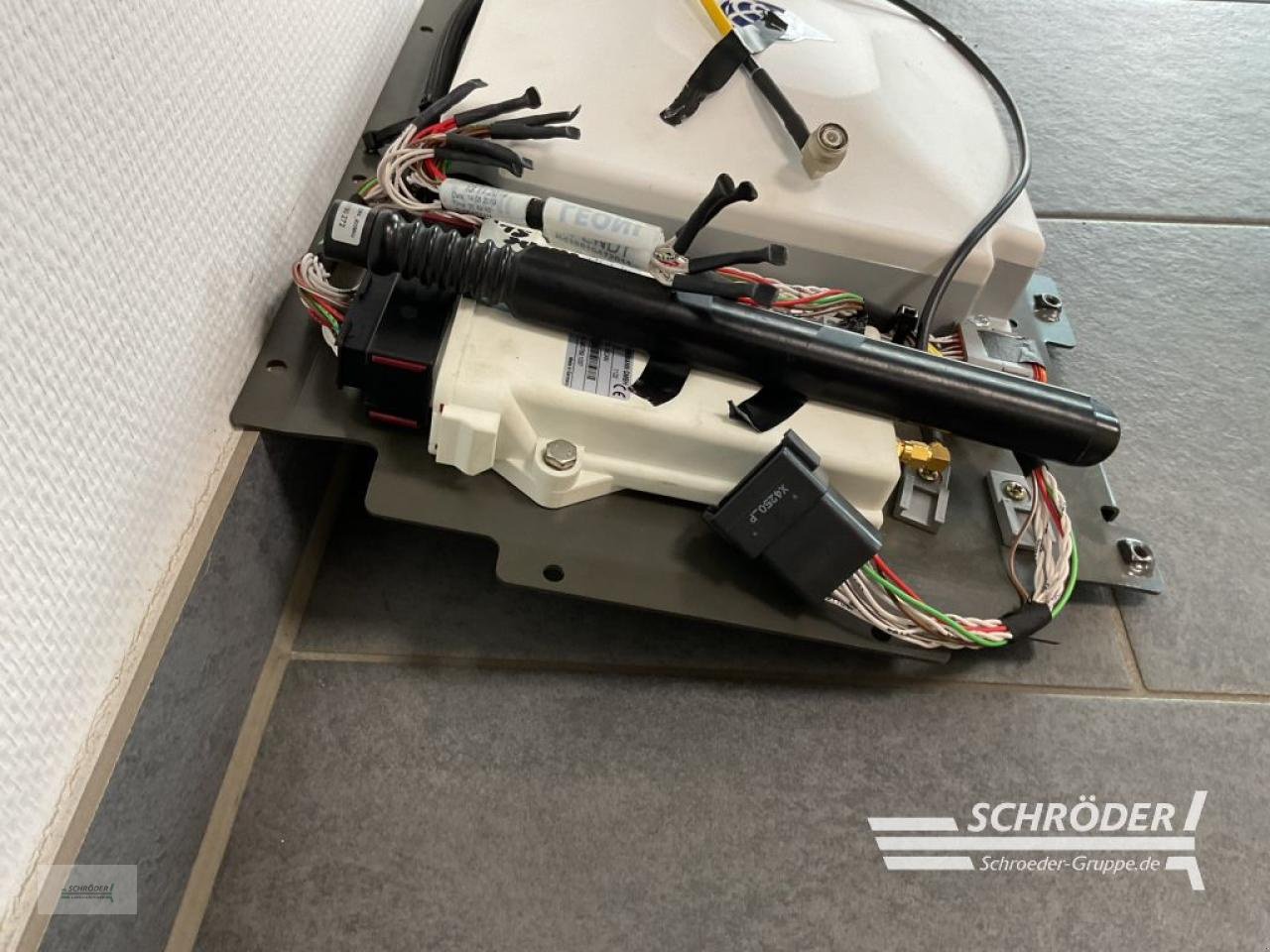 Parallelfahr-System del tipo Trimble AG 382 | TRIMPLE AG 382 | RTK | FENDT, Gebrauchtmaschine In Holdorf (Immagine 3)